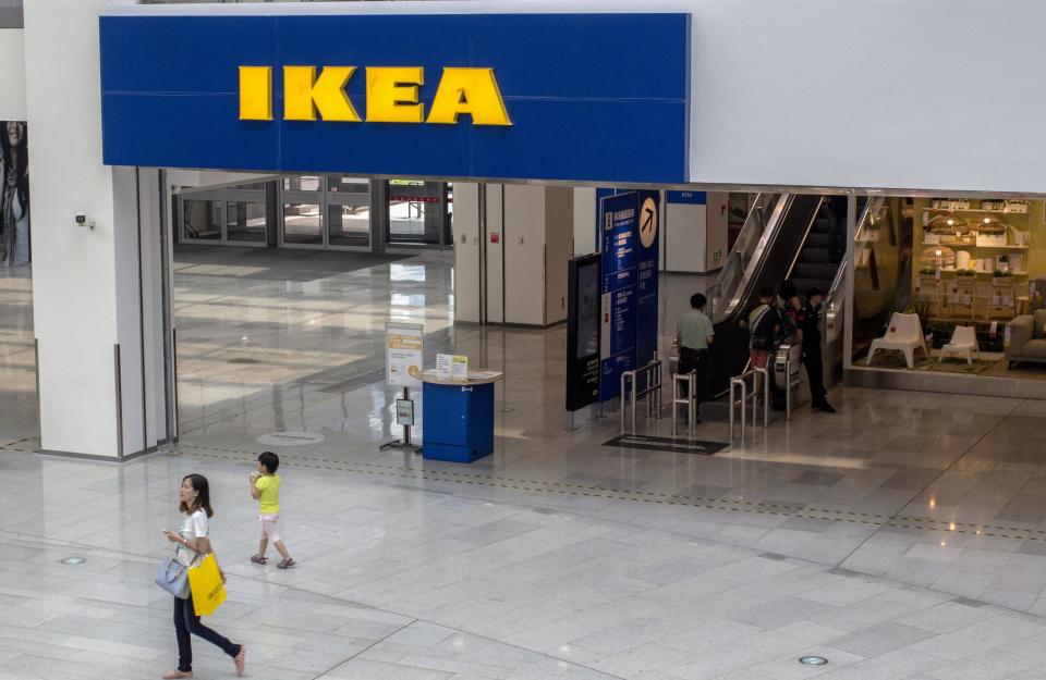 8) The average size of an IKEA store is 300,000-square-feet.