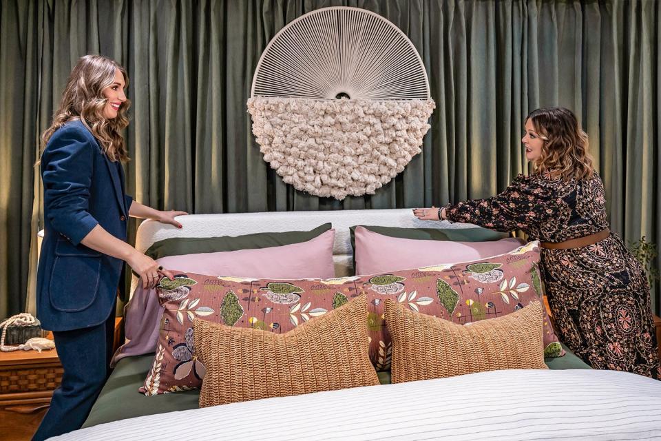 Melissa McCarthy & Cousin Jenna Perusich On New Home Makeover Show: 'We