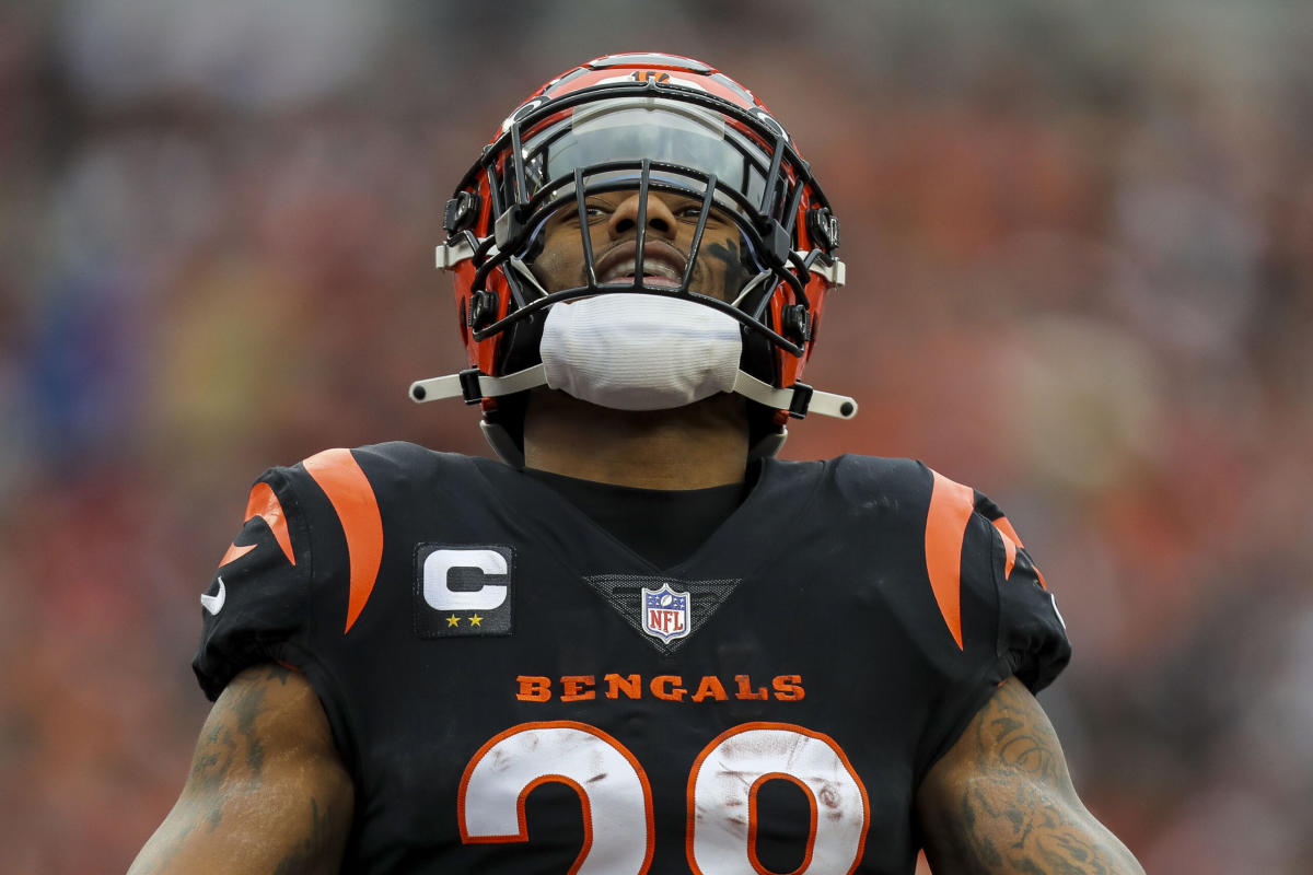 Bengals RB Joe Mixon restructuring contract ahead of training camp
