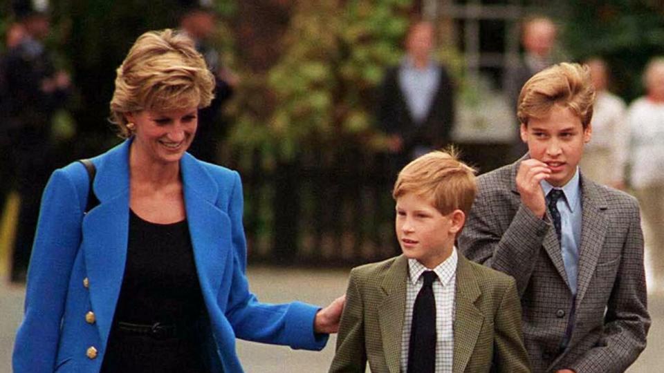 Prince William arrives with Diana, Princess of Wales and Prince Harry for his first day at Eton College on September 6, 1995 in Windsor, England