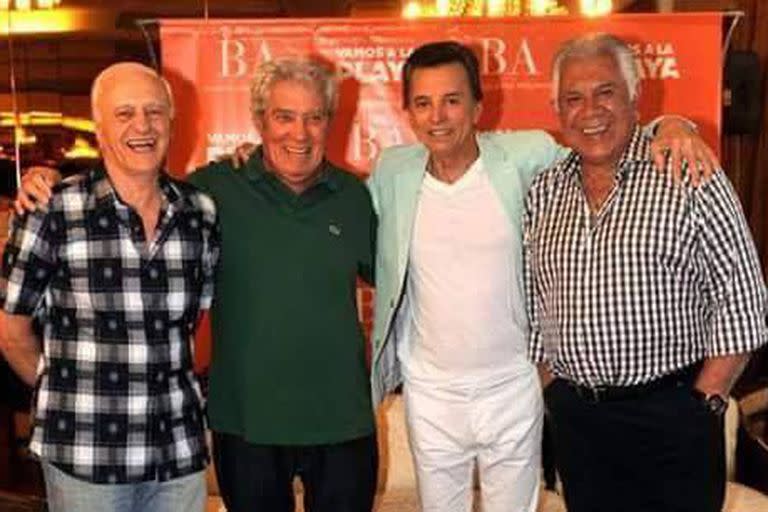 Lalo Fransen, Chico Novarro, Palito Ortega, y Raul Lavié, años atrás