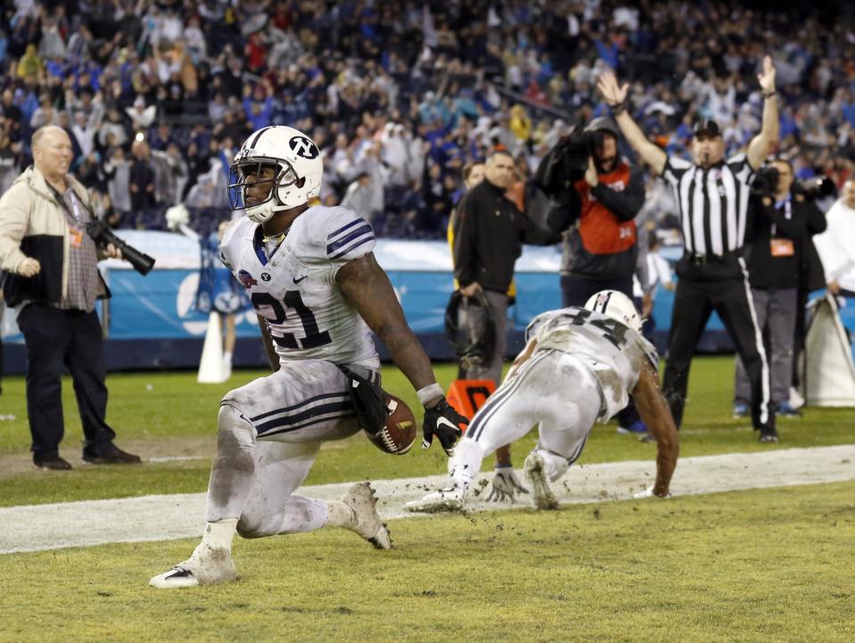 BYU RB Jamaal Williams rushed for 210 yards and a touchdown in the win (AP)