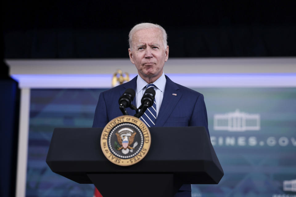 WASHINGTON, DC - SEPTEMBER 27: U.S. President Joe Biden delivers remarks ahead of receiving a third dose of the Pfizer/BioNTech Covid-19 vaccine in the South Court Auditorium in the White House September 27, 2021 in Washington, DC. Last week President Biden announced that Americans 65 and older and frontline workers who received the Pfizer-BioNTech COVID-19 vaccine over six months ago would be eligible for booster shots. (Photo by Anna Moneymaker/Getty Images)