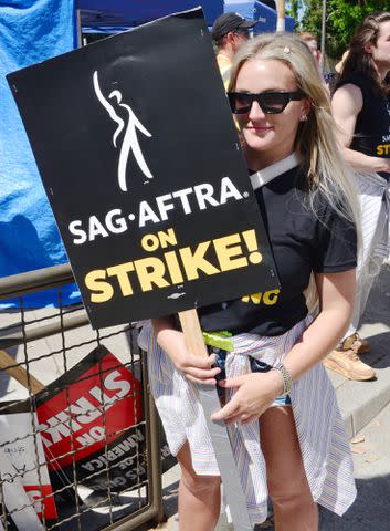 <p>London Entertainment / SplashNews.com</p> Jamie Lynn Spears seen on the picket lines supporting SAG-AFTRA