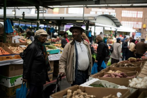 Shoppers and traders at Birmingham's Bullring market said they felt let down by the two main parties