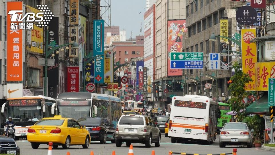 台灣交通亂象多。（示意圖／shutterstock達志影像）