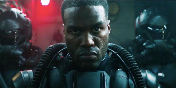 Yahya Abdul-Mateen II dice que trabajar en Aquaman es como actuar de payaso”