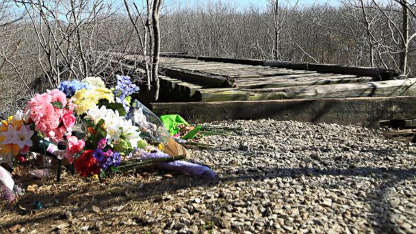 PHOTO: A makeshift memorial for Abby Williams and Libby German next to a trail they were hiking the day they disappeared, Feb. 14, 2017, in Delphi, Indiana. (Lindsey Jacobson/ABC News)