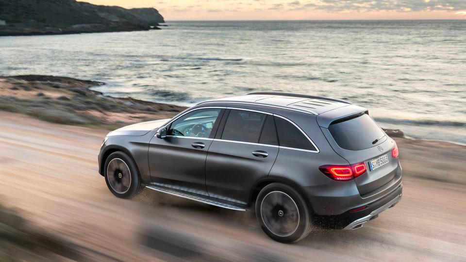 mercedes-benz-glc-2019 (10).jpg