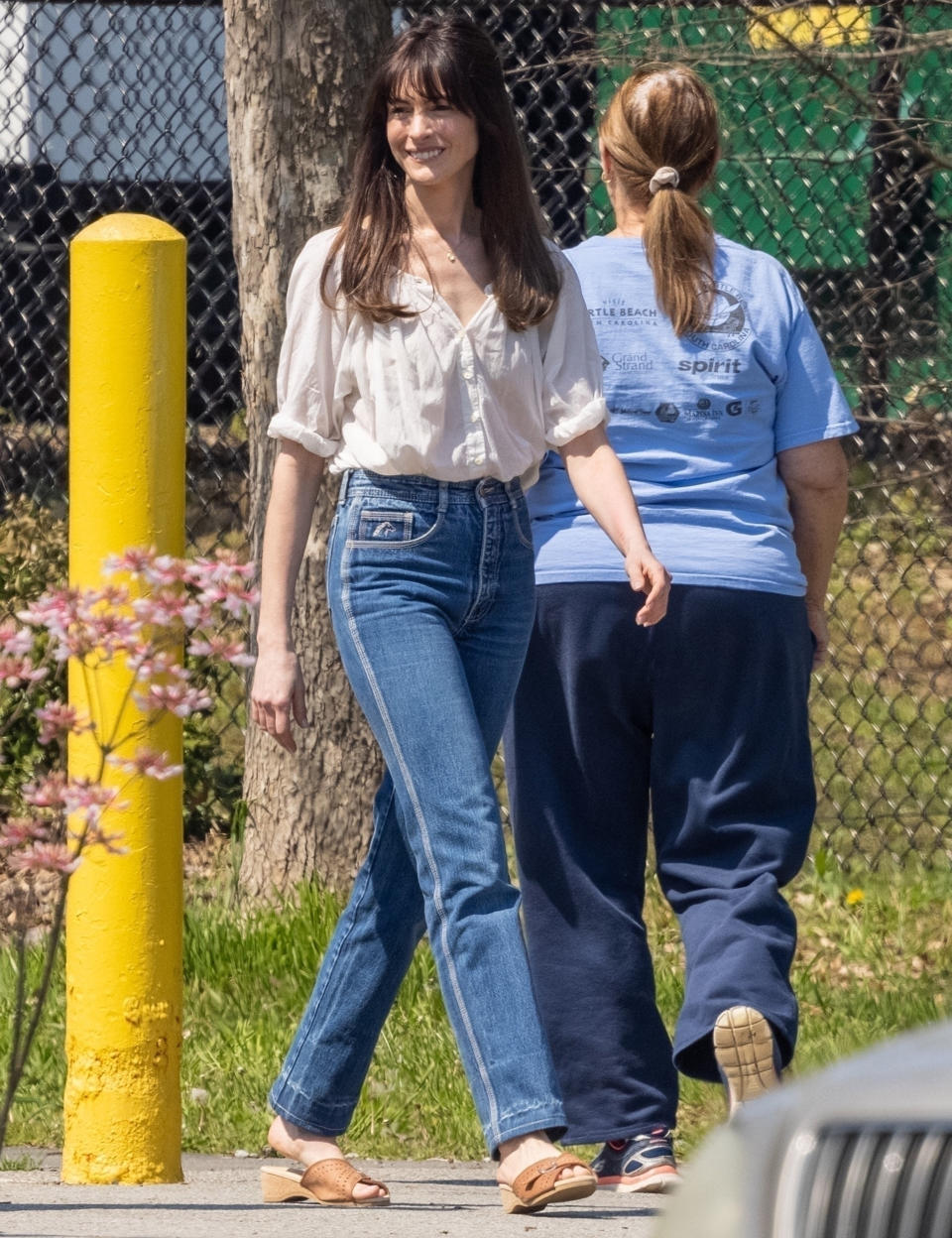 ANNE HATHAWAY DANS LES RUES D'ATLANTA