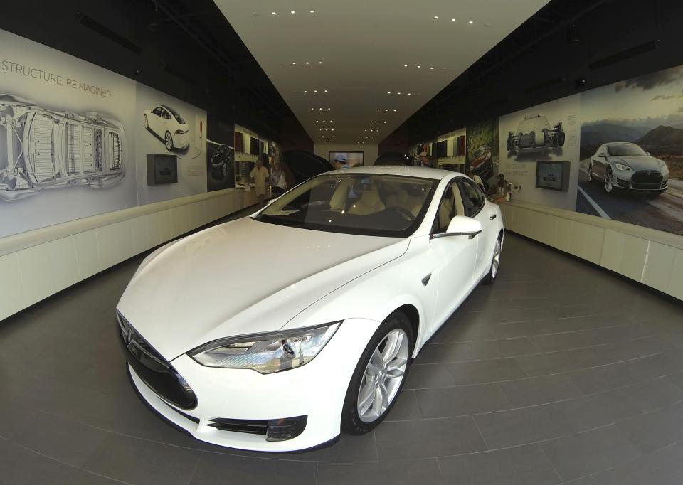 <b><a href="http://autos.yahoo.com/tesla/model-s/2013/" data-ylk="slk:Tesla Model S;elm:context_link;itc:0;sec:content-canvas" class="link ">Tesla Model S</a></b>: <br>"What always gets looks is the new Tesla. It's different, and nobody really knows what it is. We're starting to get quite a few of those," says B.J., a valet at Fearing's Restaurant in Dallas who has parked a lot of exotics, especially on weekends, he adds.