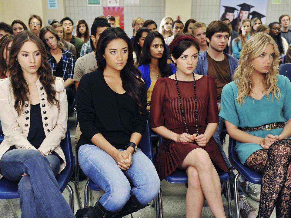 Pretty Little Liars: Rex Features