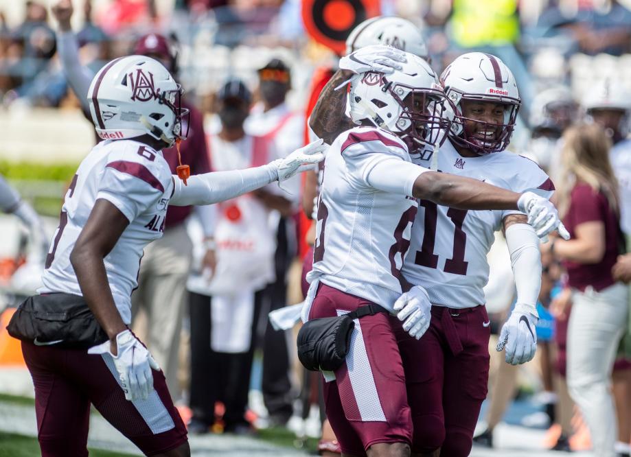 Do Deion Sanders, Jackson State have best football uniforms in SWAC?