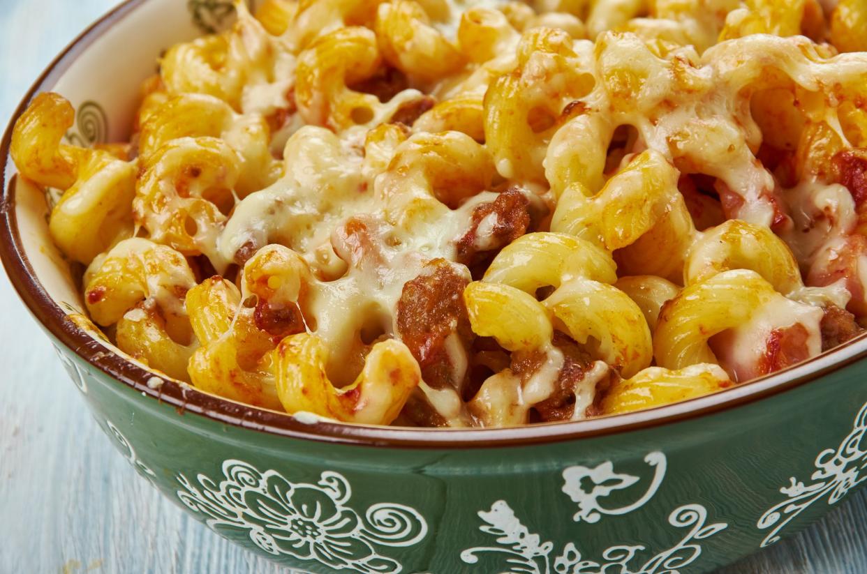 Homemade Cheeseburger Macaroni Skillet, large skillet, season the beef with the garlic and seasoning salt, then brown the ground beef.