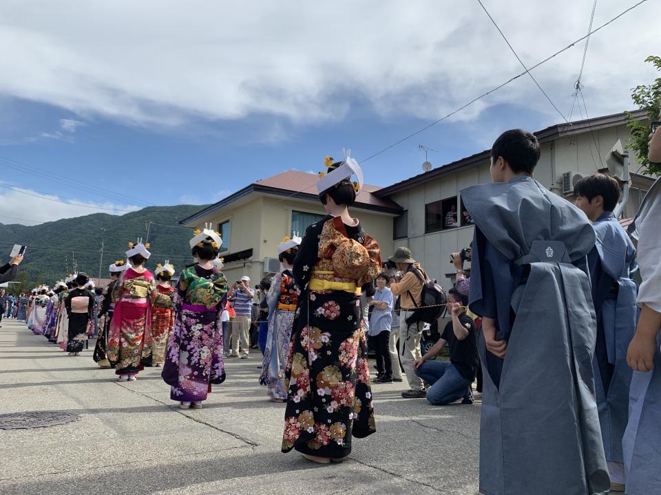 「會津田島祇園祭」的重頭戲「七行器行列」景色美不勝收。