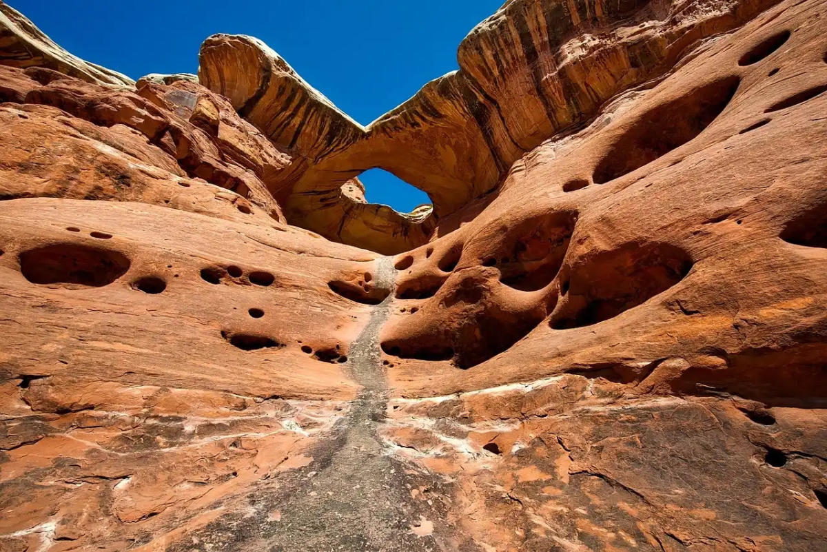 Las rocas de la Tierra pueden absorber una cantidad de carbono  impresionante