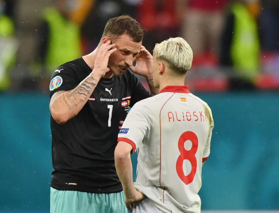 Arnautovic soll beim Torjubel in der 89. Minute den nordmazedonischen Spieler Alioski diffamiert haben. (Bild: Reuters)