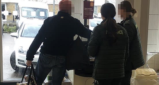 Shoppers pay for paramedics' food (Adam Brooks/Twitter)