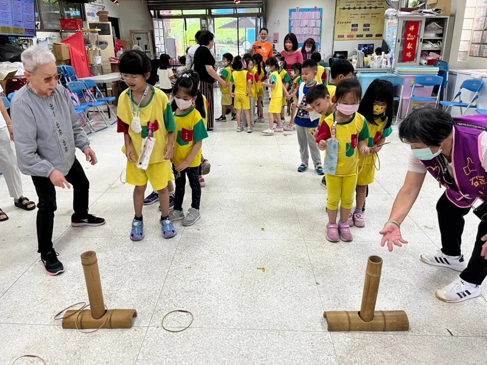 基隆老幼共學攜手找回青春 共度重陽敬老月