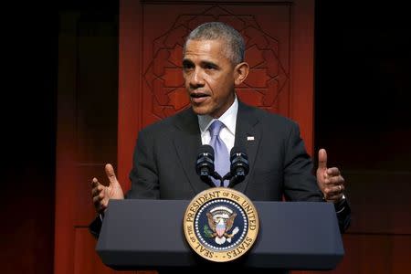 U.S. President Barack Obama delivers remarks at the Islamic Society of Baltimore mosque in Catonsville, Maryland February 3, 2016. REUTERS/Jonathan Ernst