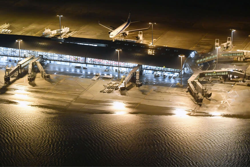 Japan evacuates major airport after typhoon Jebi