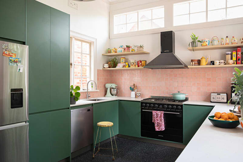 18 Gorgeous Green Kitchen Cabinet Ideas That Are Guaranteed to Spark Envy