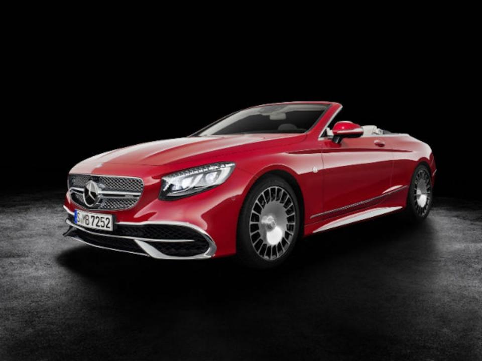 Mercedes-Maybach 終於釋出 S650 Cabriolet 的一系列定裝照、動力資訊、與價格。