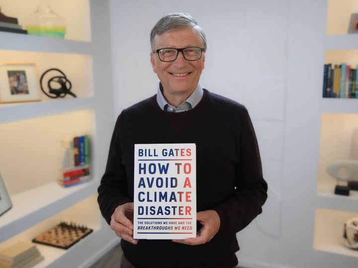 比爾蓋茲與梅琳達離婚前出版新書《如何避免氣候災難》。 （圖／翻攝自比爾蓋茲臉書）