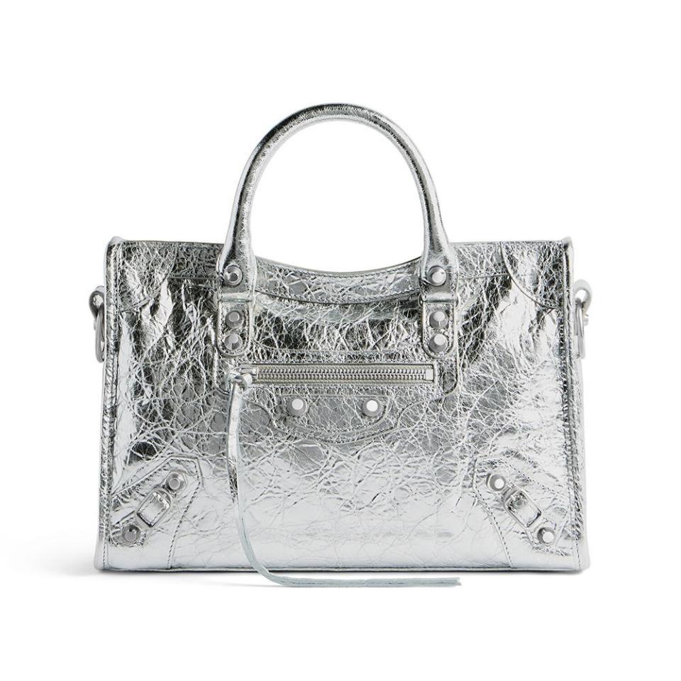 <p><a href="https://go.redirectingat.com?id=74968X1596630&url=https%3A%2F%2Fwww.balenciaga.com%2Fen-us%2Fle-city-small-bag-metallized-silver-7977892AA9R8122.html&sref=https%3A%2F%2Fwww.elle.com%2Ffashion%2Faccessories%2Fa60400720%2Fbalenciaga-city-bag-relaunch%2F" rel="nofollow noopener" target="_blank" data-ylk="slk:Shop Now;elm:context_link;itc:0;sec:content-canvas" class="link ">Shop Now</a></p><p>Le City Small Bag Metallized in Silver</p><p>balenciaga.com</p><p>$2390.00</p>