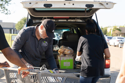 Whirlpool Corp., in collaboration with meal kit company HelloFresh and logistics firm TQL, is expanding the “Feel Good Fridge” program to help fight food insecurity.