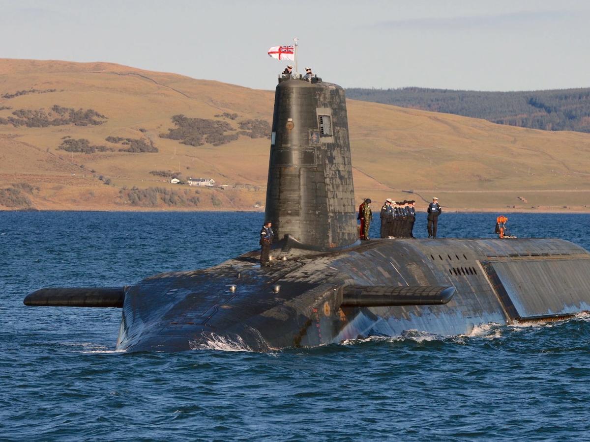 Британският кралски флот изгражда нов клас ядрени подводници с балистични