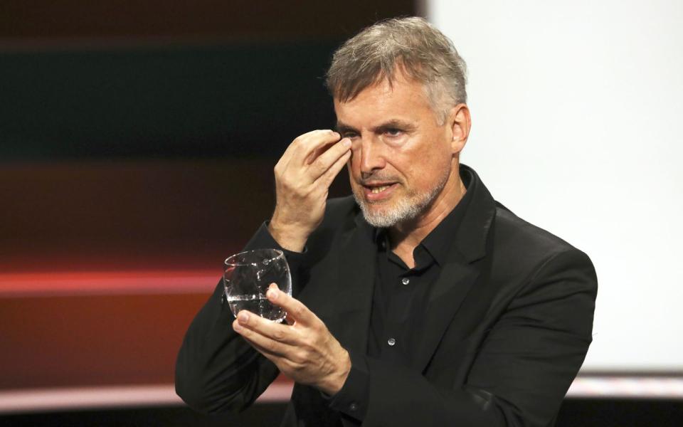 Informatiker Jürgen Schmidhuber erklärte, dass "95 Prozent aller KI-Forschung" darauf abziele, "Menschenleben länger, gesünder und leichter zu machen". (Bild: ZDF / Cornelia Lehmann)