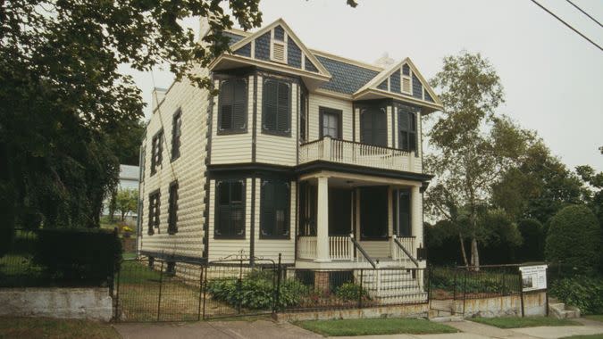 1994 picture of home