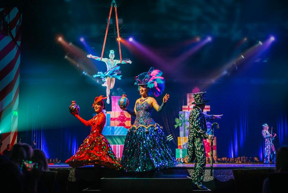 Cirque Dreams Holidaze comes to Louisville.