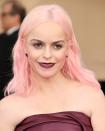 <p>Pink hair looks super chic with dark berry lips for a more glamorous look.</p>