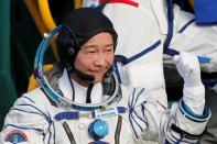 <p>Le milliardaire japonais Yusaku Maezawa, son assistant Yozo Hirano et le cosmonaute Alexandre Missourkine ont décollé du cosmodrome russe de Baïkonour au Kazakhstan, le 8 décembre 2021.</p>