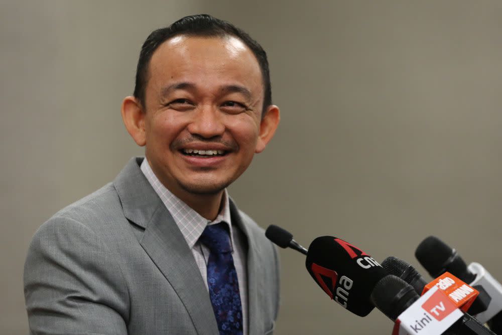 Maszlee thanked the Ministry of Education (MOE) for clearing the air on the claim that the Form 4 History textbook was revised to glorify communism during his tenure as the education minister. — File picture by Yusof Mat Isa