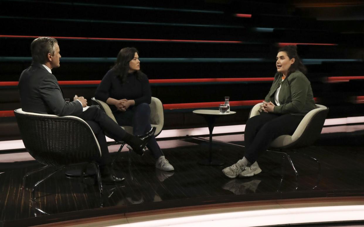 Markus Lanz begrüßte am Mittwoch zum Gespräch: Franziska Brandmann (Mitte), Bundesvorsitzende der Jungen Liberalen, und Katharina Stolla, Co-Bundessprecherin der Grünen Jugend. (Bild: ZDF / Cornelia Lehmann)