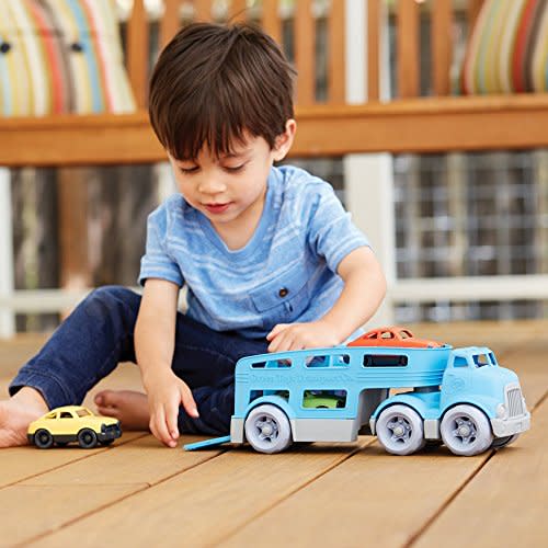 Green Toys Car Carrier Set (Amazon / Amazon)