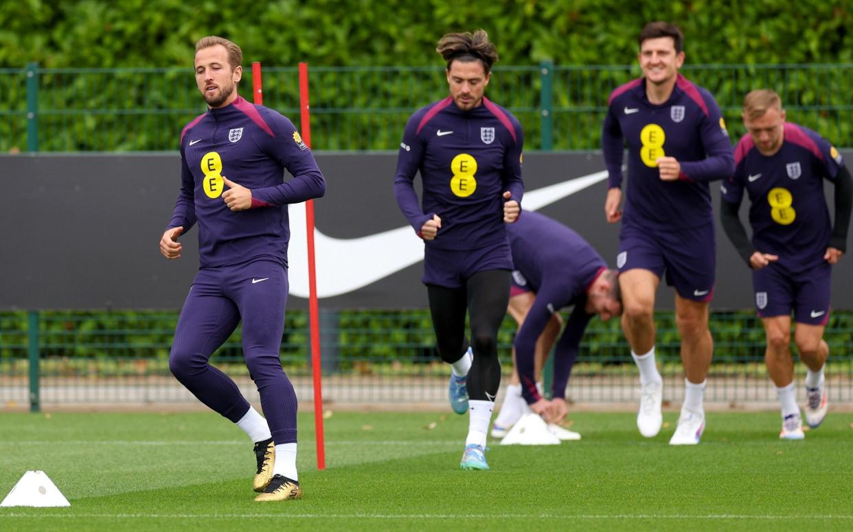 Harry Kane – Harry Kane trains in special pair of golden boots ahead of 100th England cap