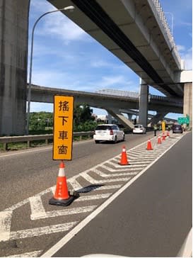 林口警分局21日起針對重要道路口實施交通疏導工作。（林口警分局提供）