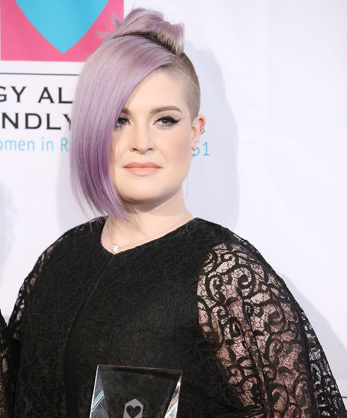 <p>Kelly Osbourne thought she would die on a plane from Australia!</p>