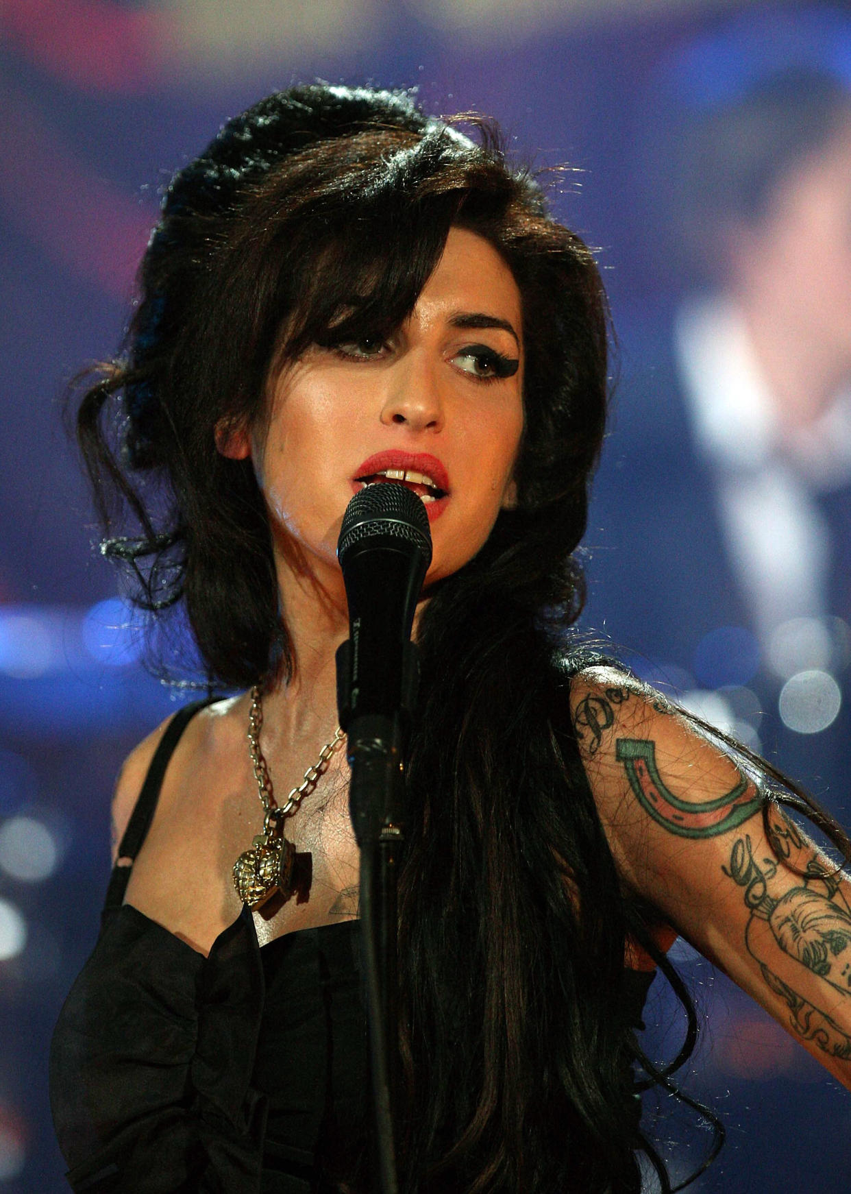 Amy Winehouse performs at  Riverside Studios for the 50th Grammy Awards. (Photo: Peter Macdiarmid/Getty Images for NARAS)