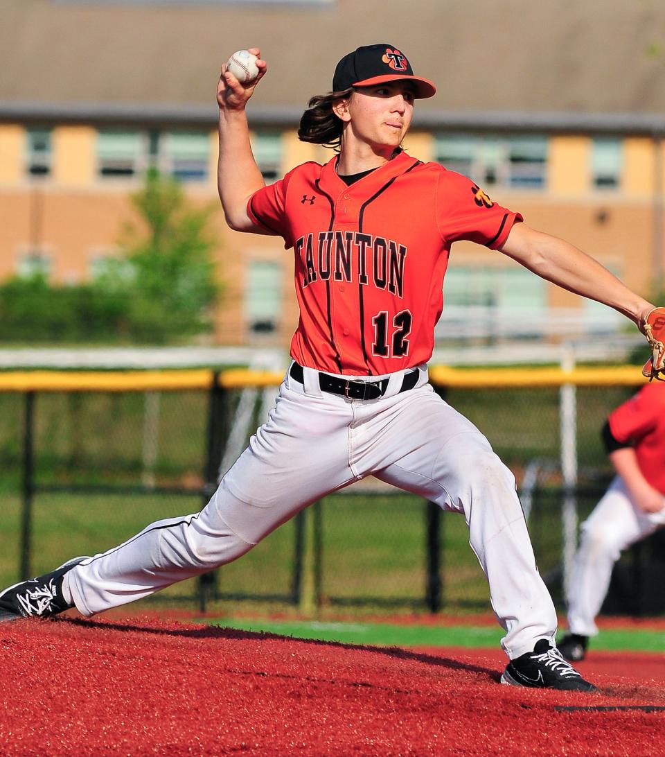 Taunton’s reliver Colin Botelho delivers a pitch during Wednesday’s game against Mansfield.