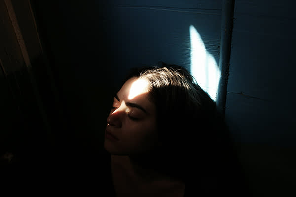 Las mujeres tienen el doble de chances de padecer ansiedad. Foto: Mariam Ushkhvani / EyeEm / Getty Images.