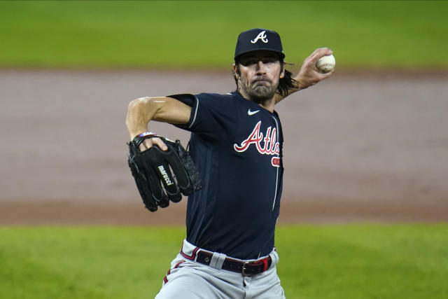 Phillies legend Cole Hamels announces retirement after Padres stint