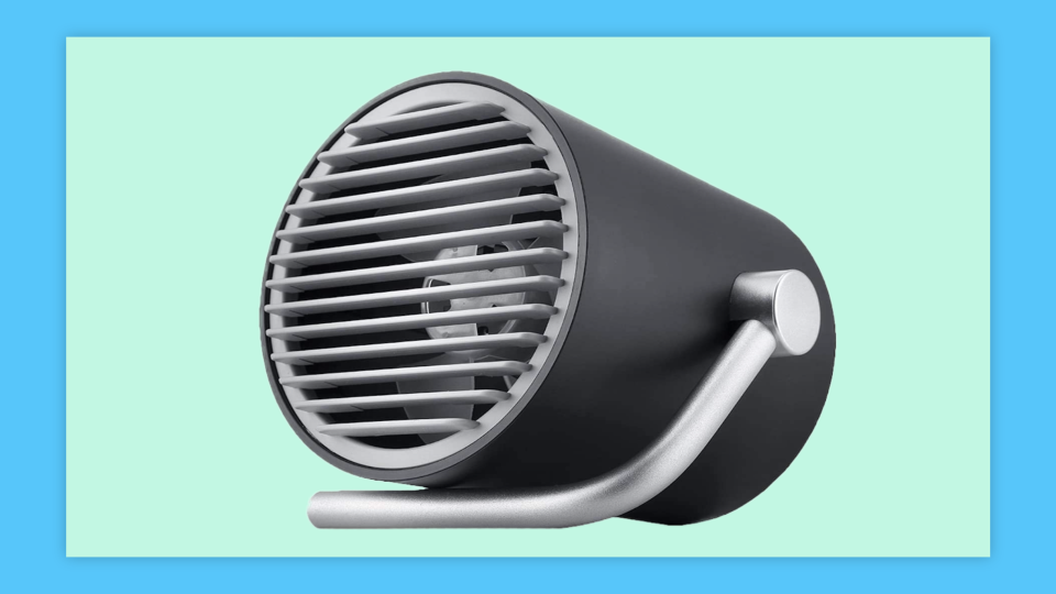 With built-in twin turbos, the Fancii desk fan packs a powerful breeze.