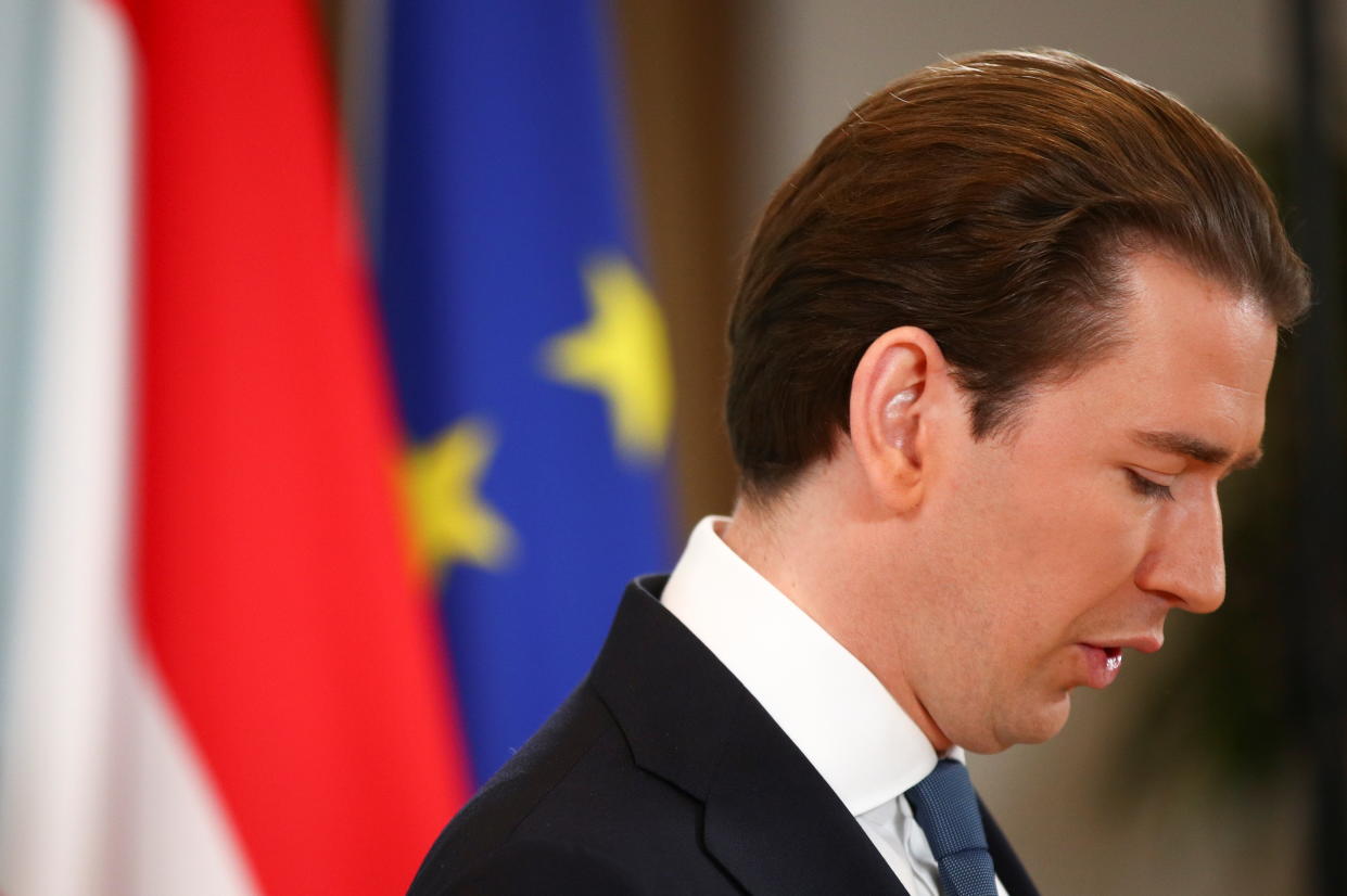 Ex-Kanzler Sebastian Kurz beim Rücktritt von seinen Ämtern (Bild: REUTERS/Lisi Niesner)