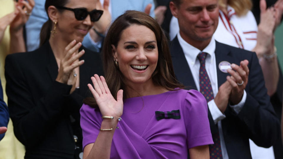 英國威爾斯王妃凱特（Kate Middleton）罹癌後第2度公開亮相，攜女觀賞溫布頓男單決賽。路透社