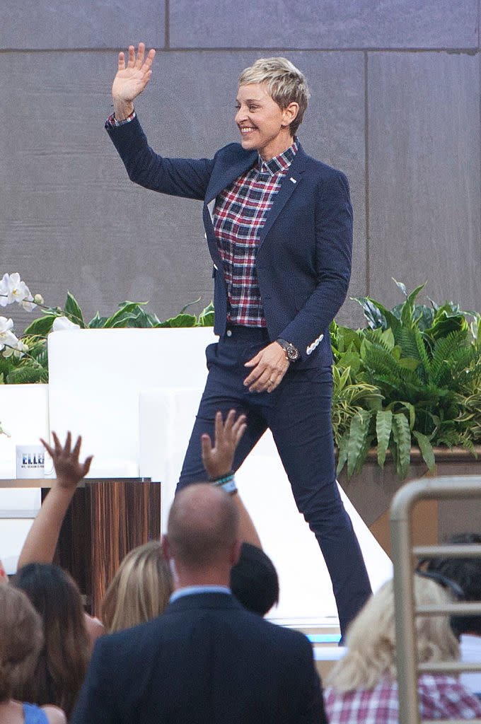 ellen entering the stage